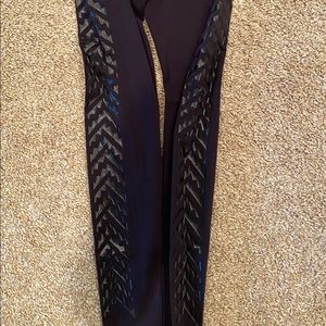 Lululemon yoga pants